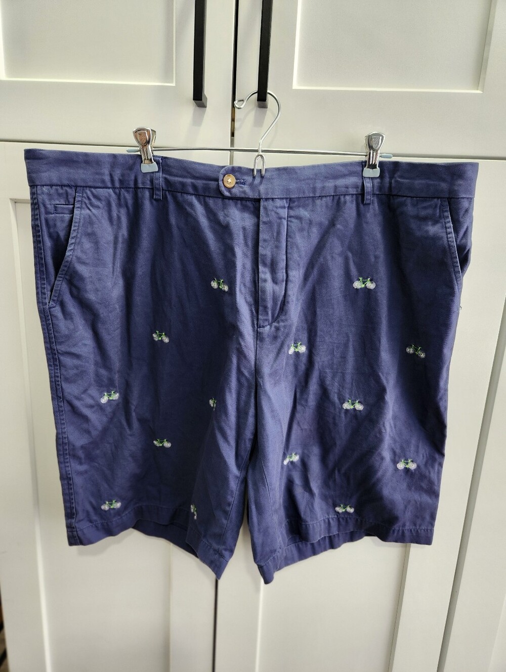 J. McLAUGHLIN Oliver Short Navy Blue Novelty Bicycle Embroidered Men's 42